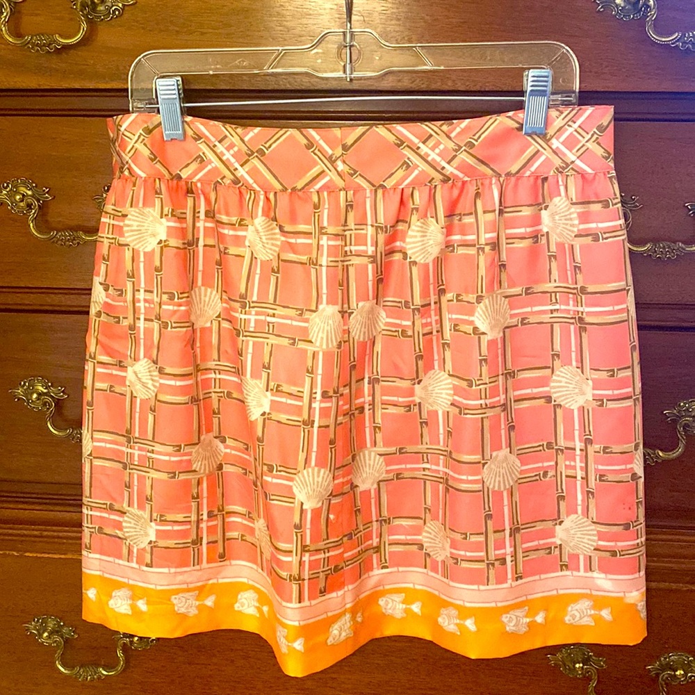 Vineyard vines shell skirt size 10. Perfect condition.